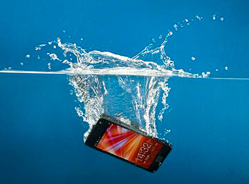 Ремонт смартфона после падения в воду